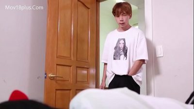 Sex teen Hàn Quốc – Chịch bạn gái khi đang ngủ say cực phê